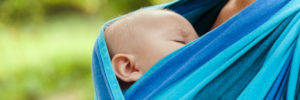 Sling, écharpe sans noeud : Un moyen rapide et efficace de porter votre bébé
